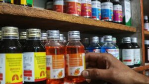 भारत में अब खुलेआम नहीं बिकेंगे मेडिकल सिरप
