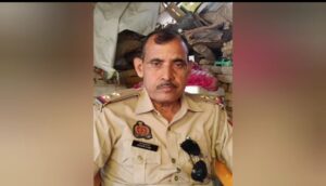 एंटी करप्शन टीम ने दरोगा भगवती प्रसाद को रंगे हाथ गिरफ्तार किया है