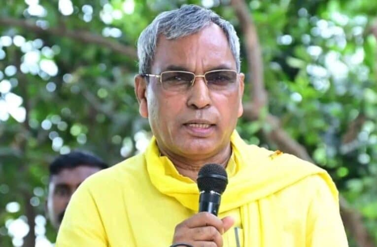 यूपी के कैबिनेट मंत्री ओम प्रकाश राजभर ने कहा कि अखिलेश यादव के PDA का मतलब पीट देगा अहीर या पीट देगा अल्पसंख्यक है