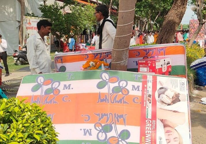 उन्नाव के मुख्यमंत्री सामूहिक विवाह कार्यक्रम में अफसरों ने ब्लंडर कर दिया