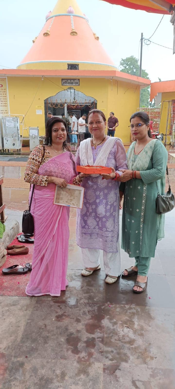 जन्मदिन तभी सार्थक होता है जब उसकी खुशी दूसरों के चेहरों पर मुस्कान बनकर दिखाई दे-– पूजा शुक्ला 2 WhatsApp Image 2026 07 13 at 22.35.50
